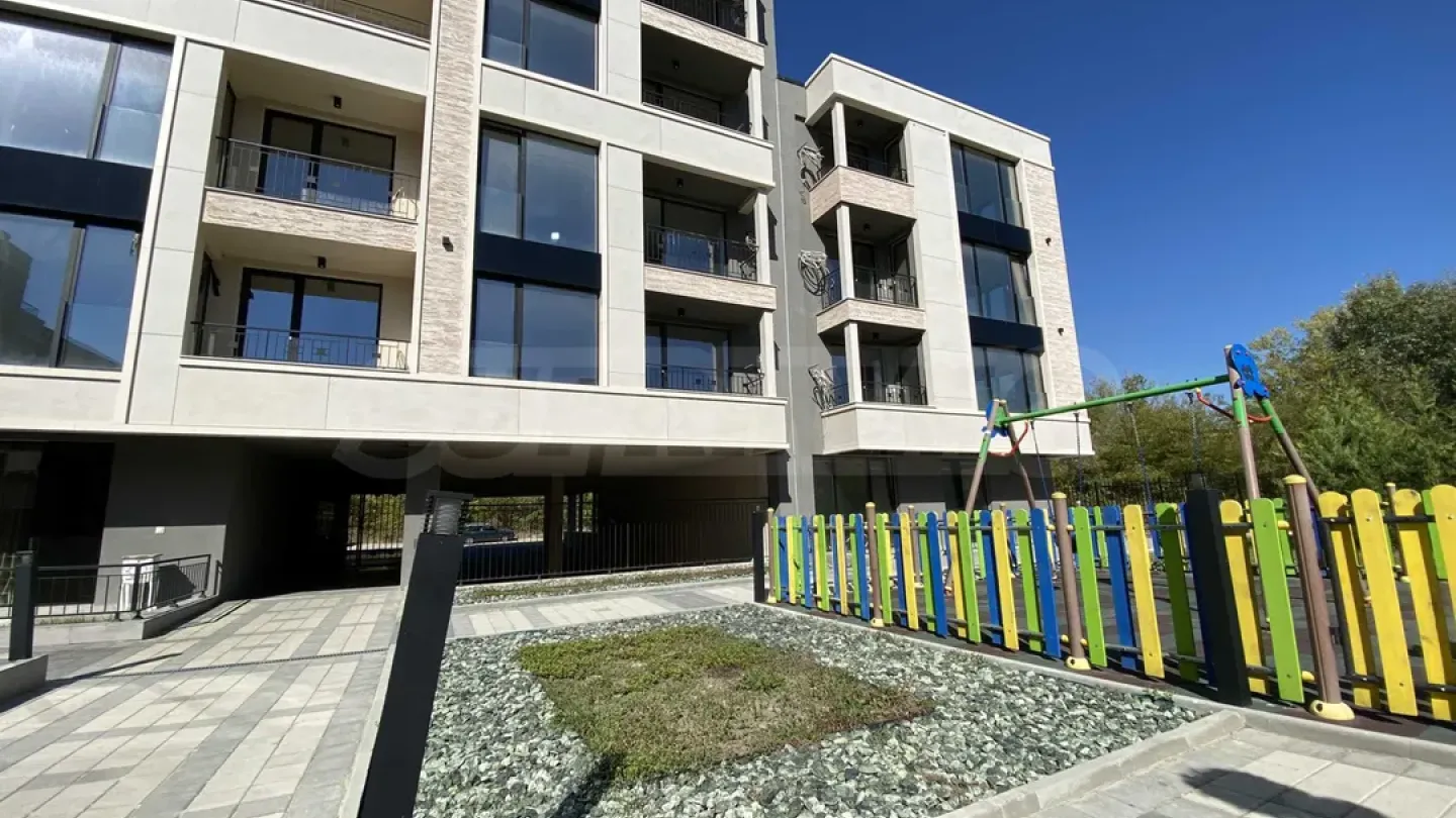 Spacious 2-Bedroom Apartment in Park "Otdih" Plovdiv - Image 5