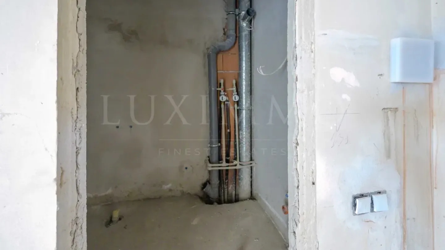 Krasno Selo Apartment with Parking – Modern Living &amp; Views - Image 4