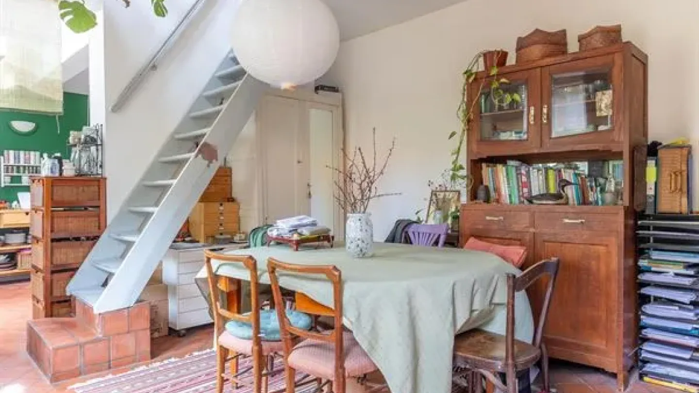 Charming Island House in Ukkel: Two Bedrooms, Terrace, and Quiet Life - Image 3
