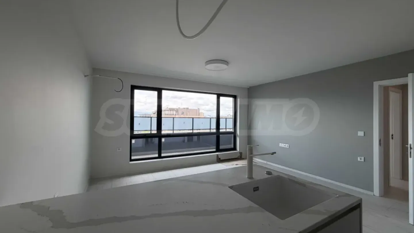 Spacious Apartment with Panoramic Rhodope Views in Plovdiv - Image 3