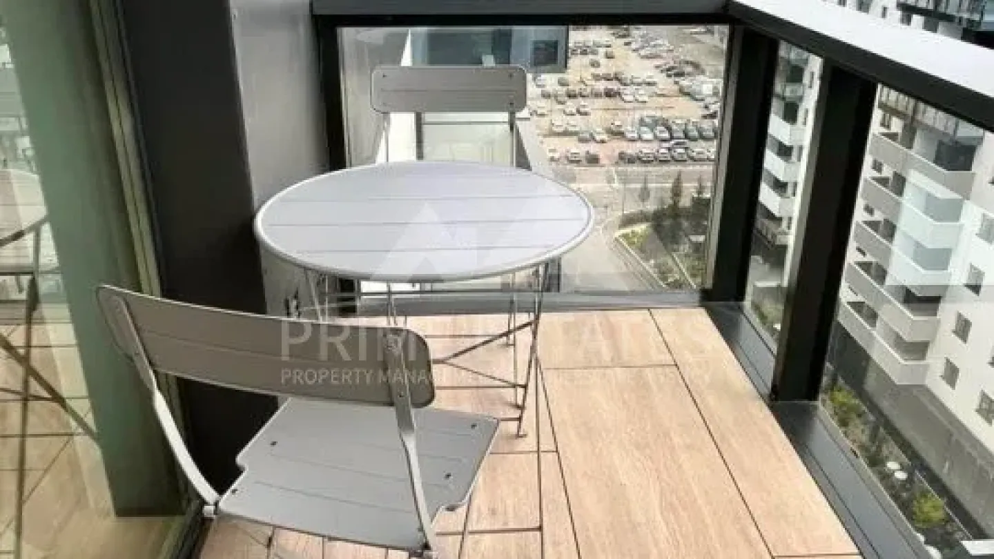 Spacious Fully Furnished 2-Bedroom Apartment with Parking - Cortina North - Image 5