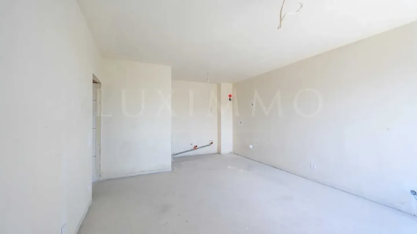 Krasno Selo Apartment with Parking – Modern Living &amp; Views - Image 2
