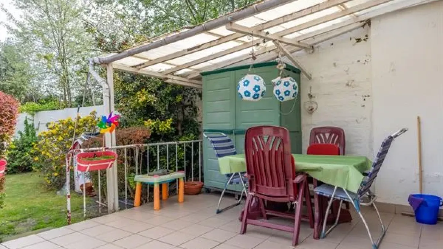 Charming 2-Bed House in Ukkel with Garden & Development Potential - Image 3