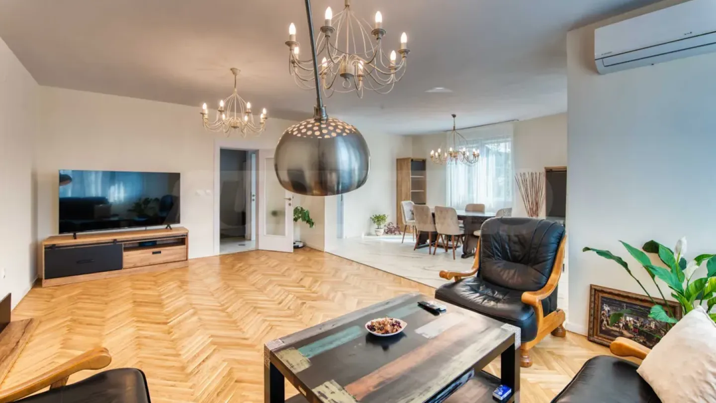 Spacious 3-Bedroom Apartment in Sofia's Goce Delchev - Image 1