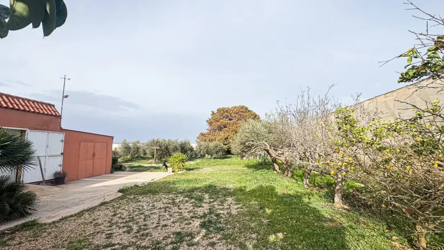 Spacious Cortijo with Land in Níjar, Spain - 3 Bedrooms - Image 4