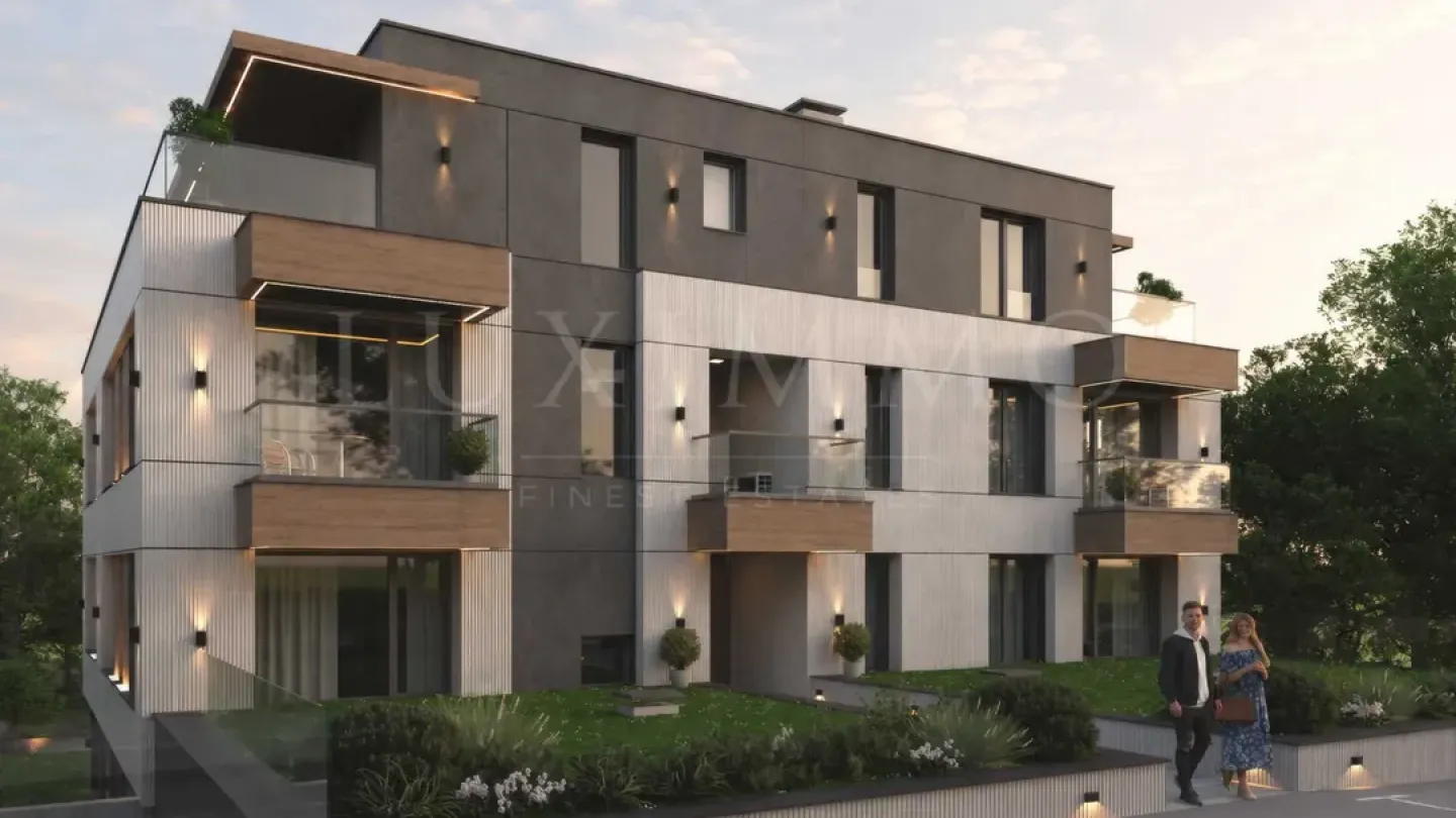 Spacious Terrace Apartment Near Cinema Center - Image 3