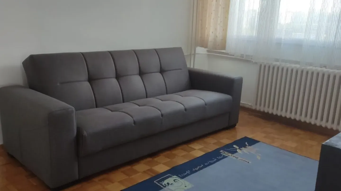 Spacious 3-Bedroom Apartment with City Views in Voždovac - Image 1