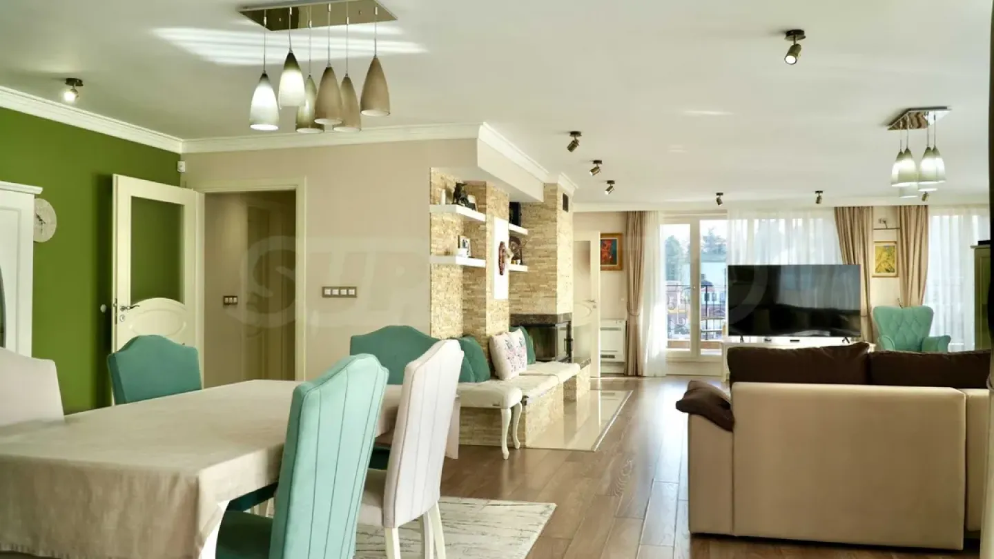 Luxurious Plovdiv Penthouse – Panoramic Views - Image 2