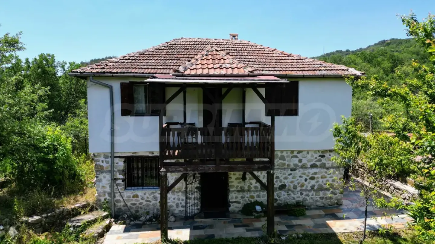 Spacious Mountain Home with Stunning Views – Rozhen, Bulgaria - Image 5