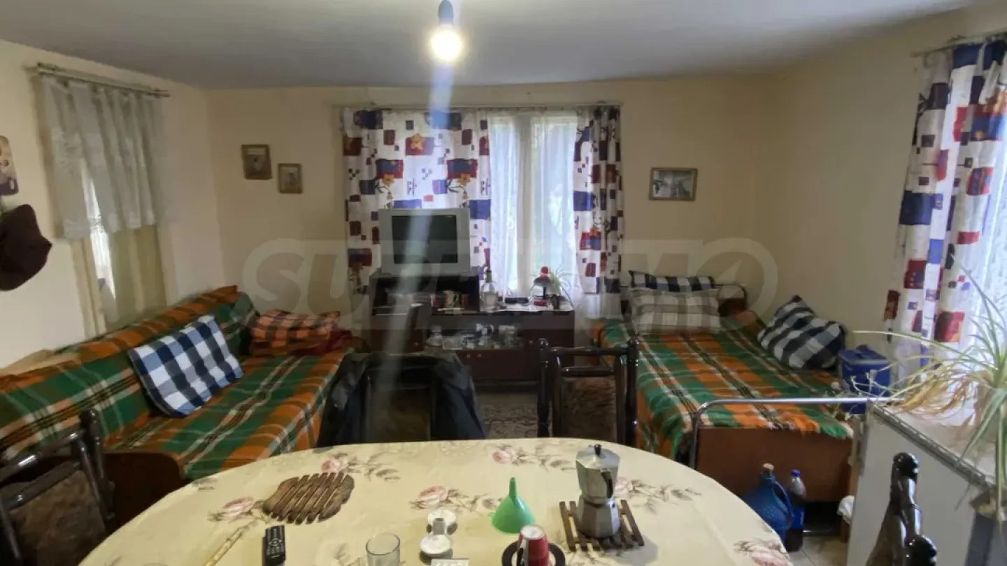 Spacious House with Garden Near Vidin, Bulgaria - Image 1