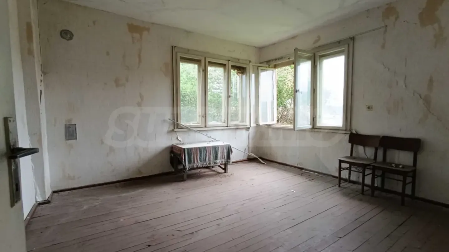 House for sale in Polski Trambesh - Image 4