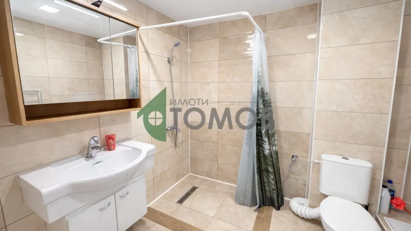 Spacious Fully Furnished 2-Bedroom Apartment in New Stara Zagora Building - Image 4