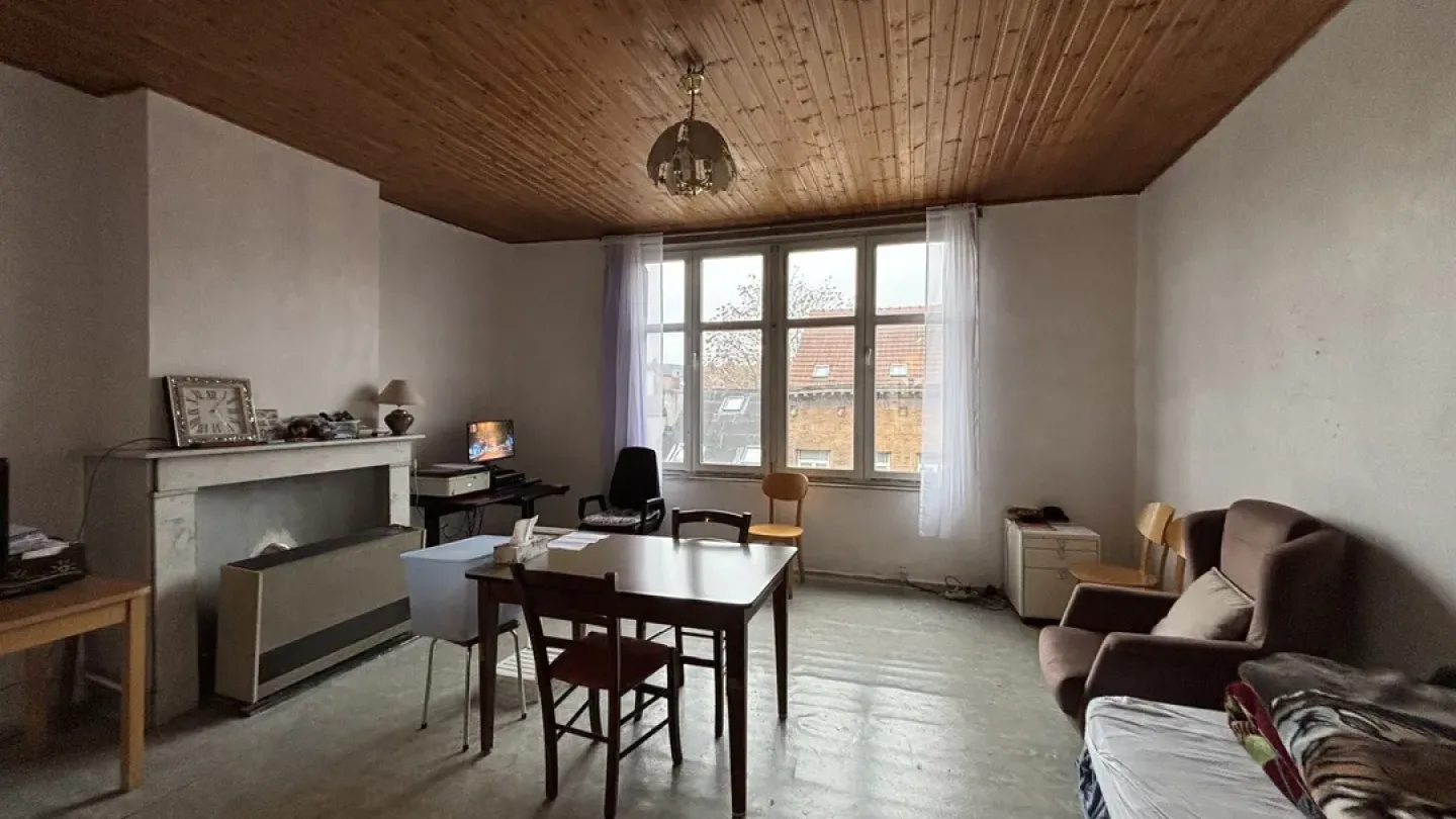 Spacious 5-Bedroom Apartment Building in Schaarbeek, Belgium - 408m2 - Image 2