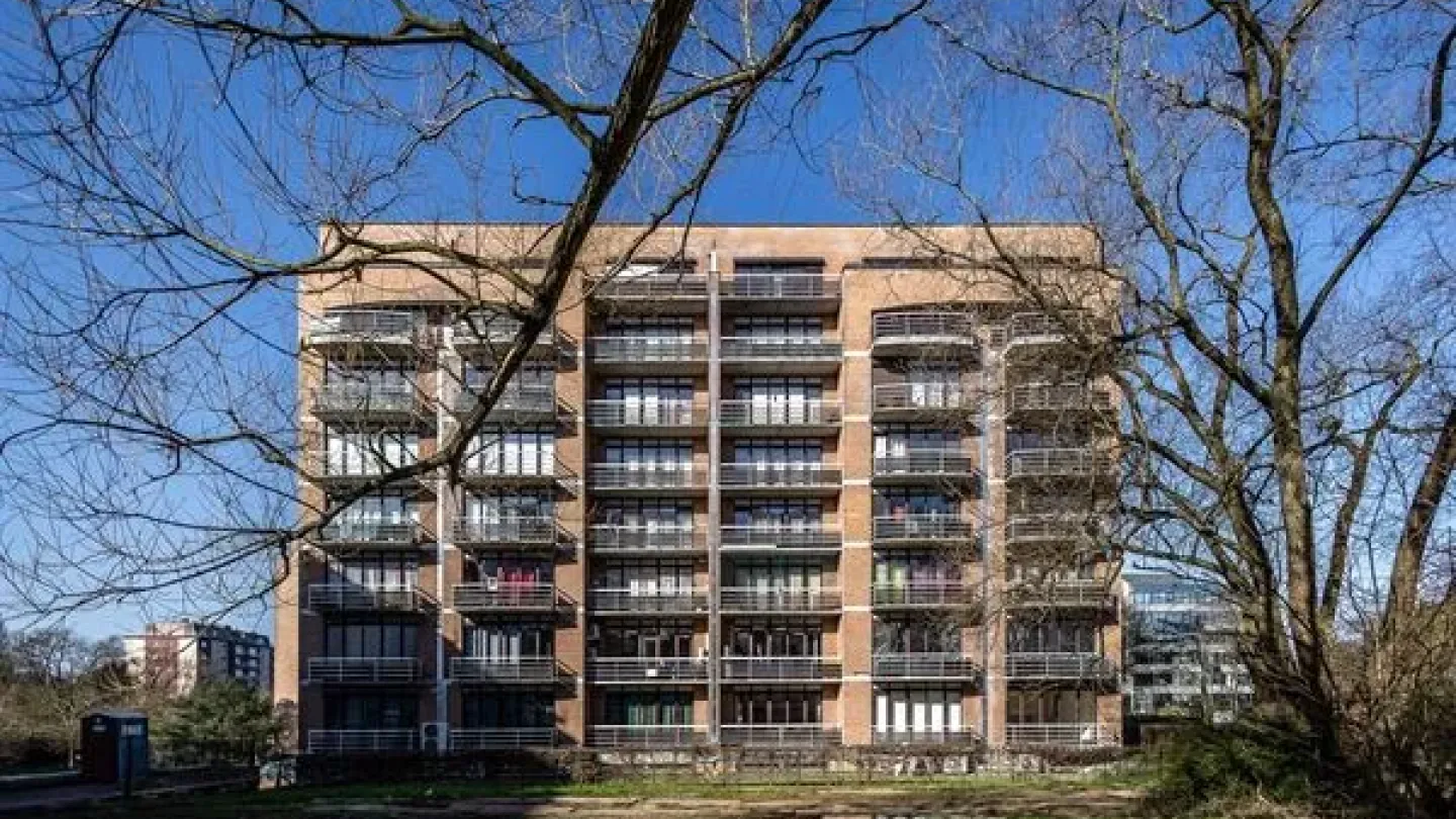 Bright 1-Bedroom Apartment with Terrace in Anderlecht, Westland Area - Image 2
