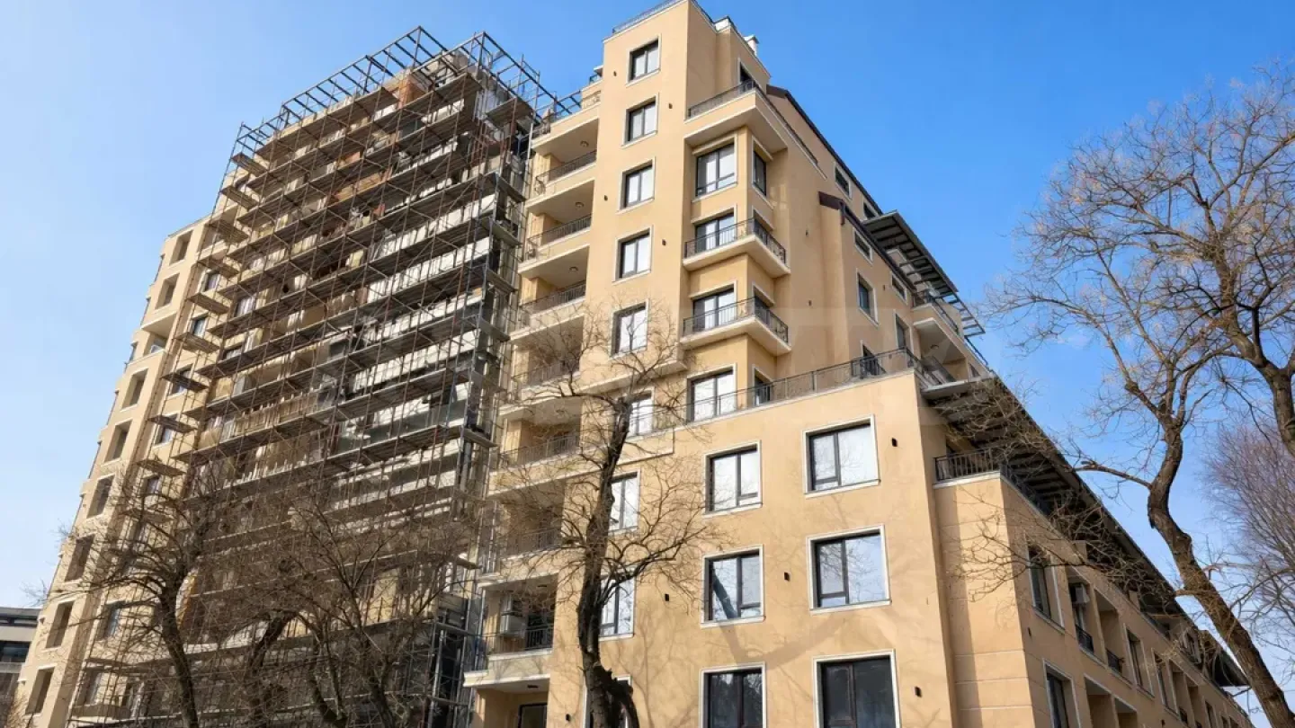 Spacious 1-Bedroom Apartment in Plovdiv Center - Image 2