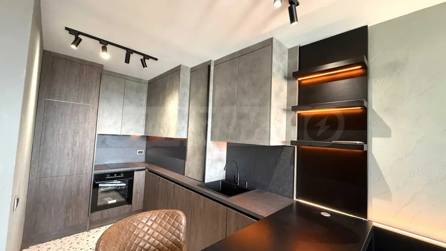 Fully furnished apartment with Vitosha view - Image 4