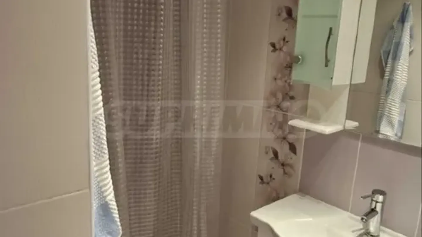 Stylish, Fully Furnished Apartment in Varna's Heart - €600 - Image 3