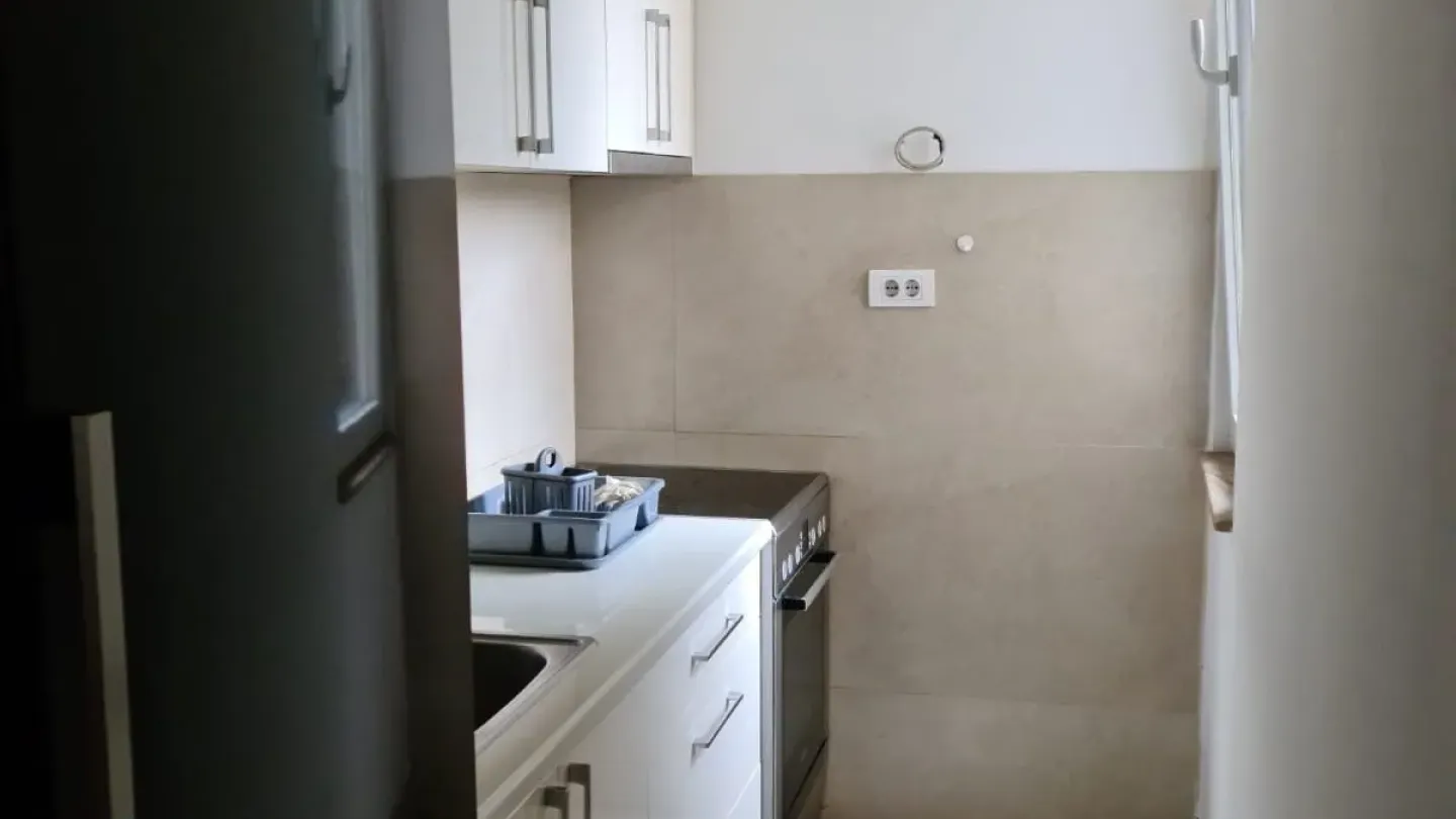 Spacious 3-Bedroom Apartment in New Belgrade, Zvezdara - Rent - Image 2