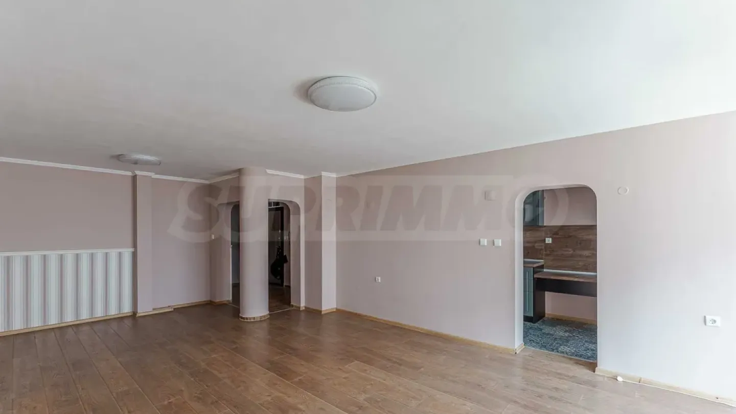 Spacious 3-bedroom apartment near Paradise Center - Image 5