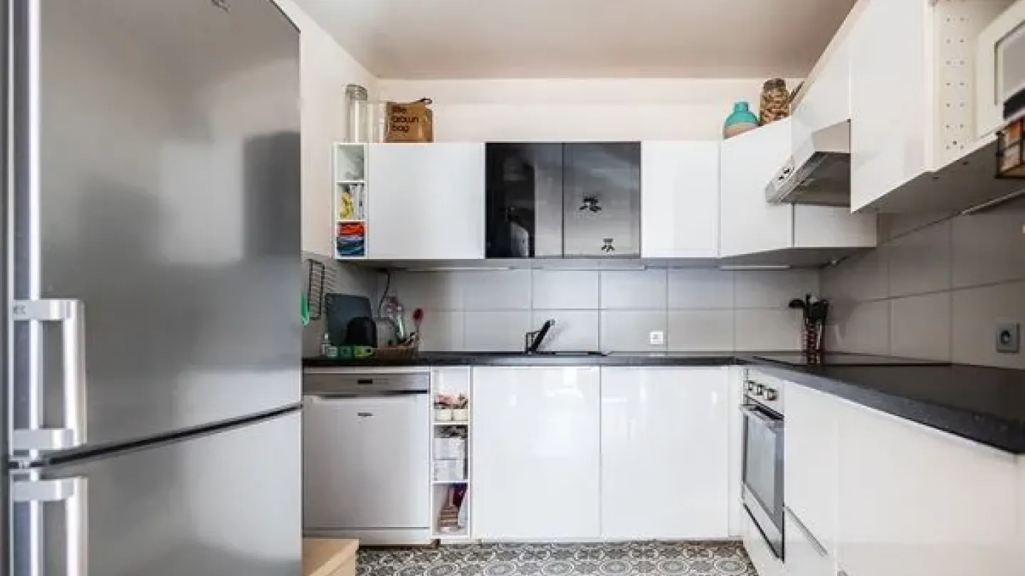 Bright 1-Bedroom Apartment with Terrace in Anderlecht, Westland Area - Image 1