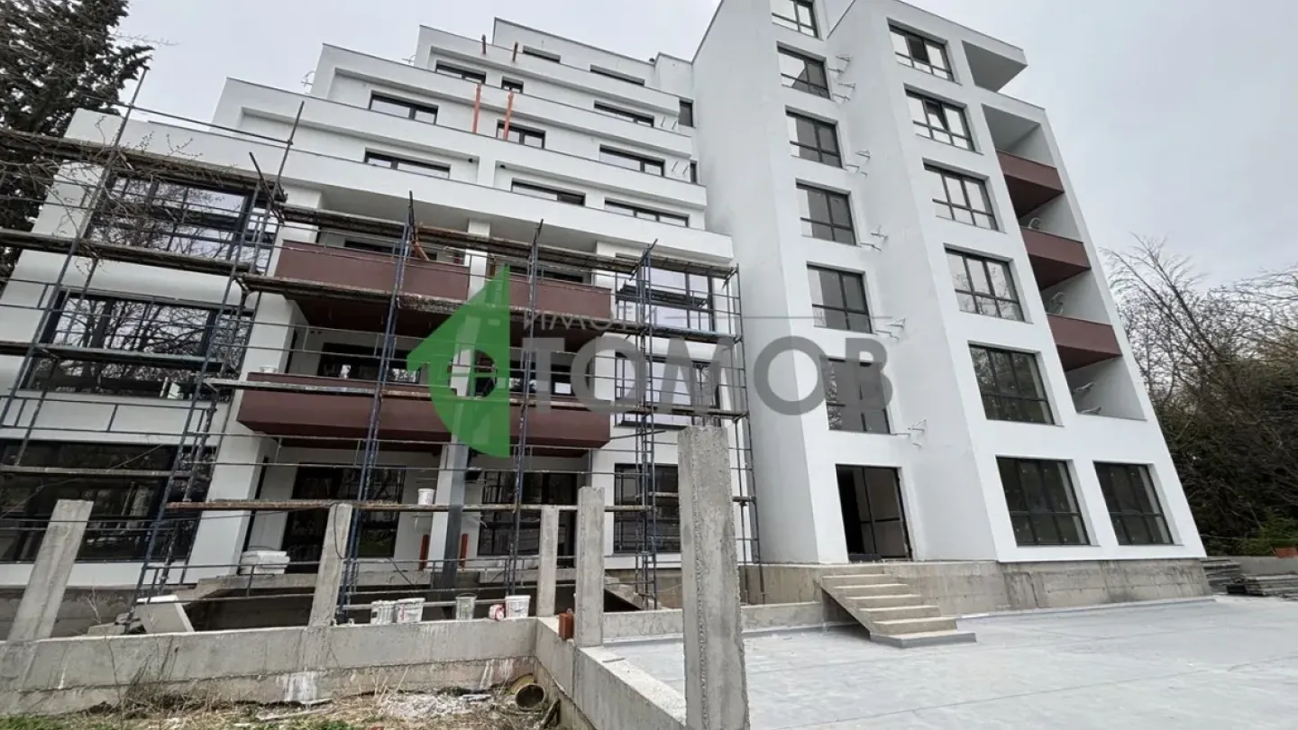 Spacious 3-Bedroom Apartment in New Building - Arazmoto, Stara Zagora - Image 1