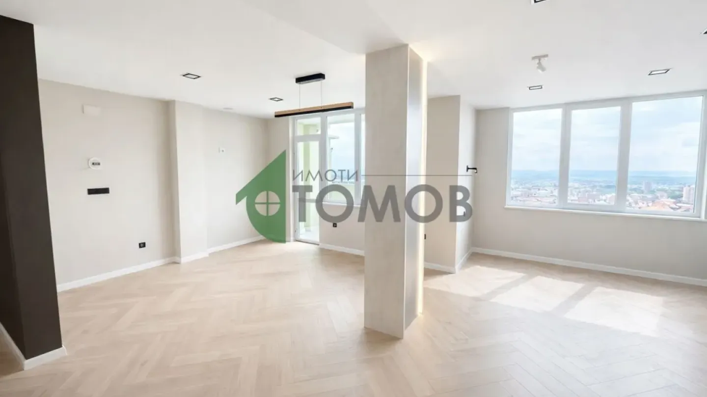 Spacious Stara Zagora Apartment with Panoramic Views - Image 4