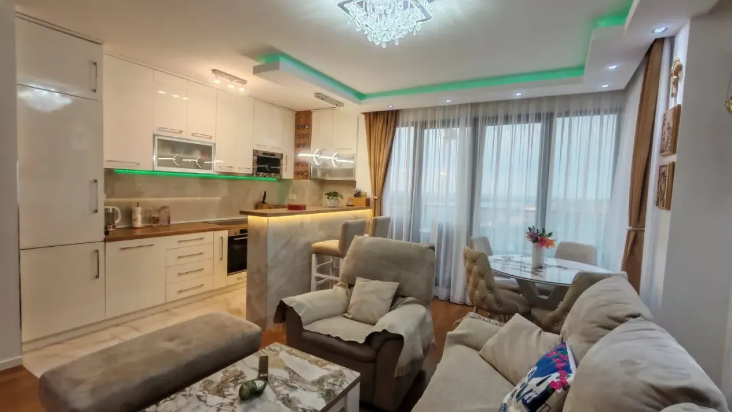 Spacious 3-Bedroom Apartment with Danube Views - Belgrade - Image 1