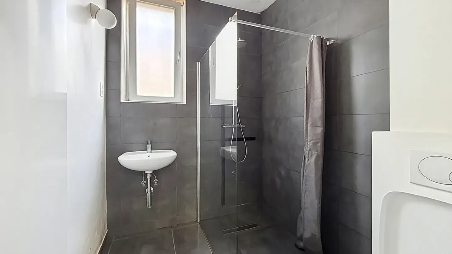 Spacious 5-Bedroom Apartment Block in Ganshoren, Brussels, Belgium - Image 2
