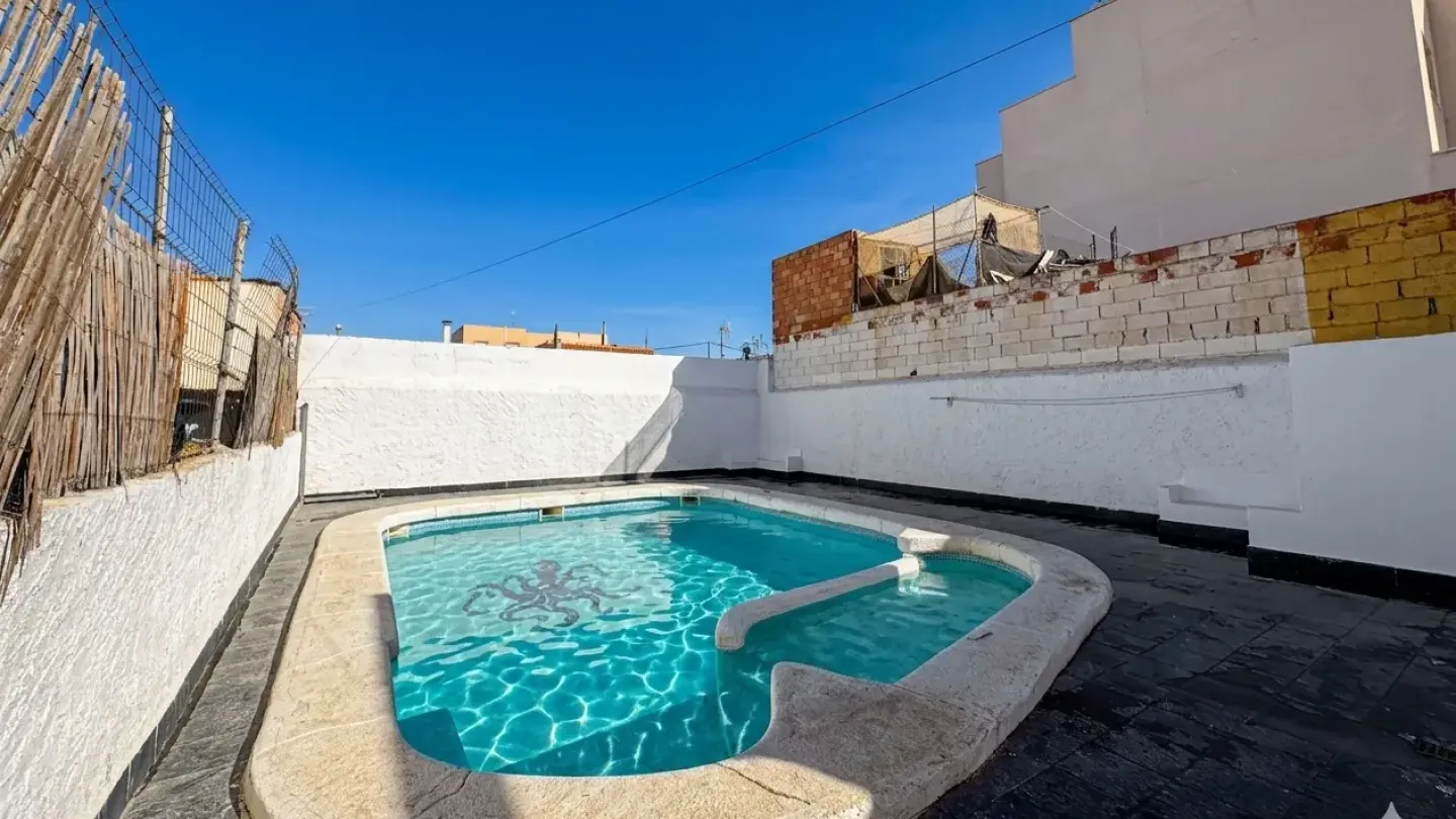 Spacious House with Pool and Garden in Almería, Spain. - Image 1