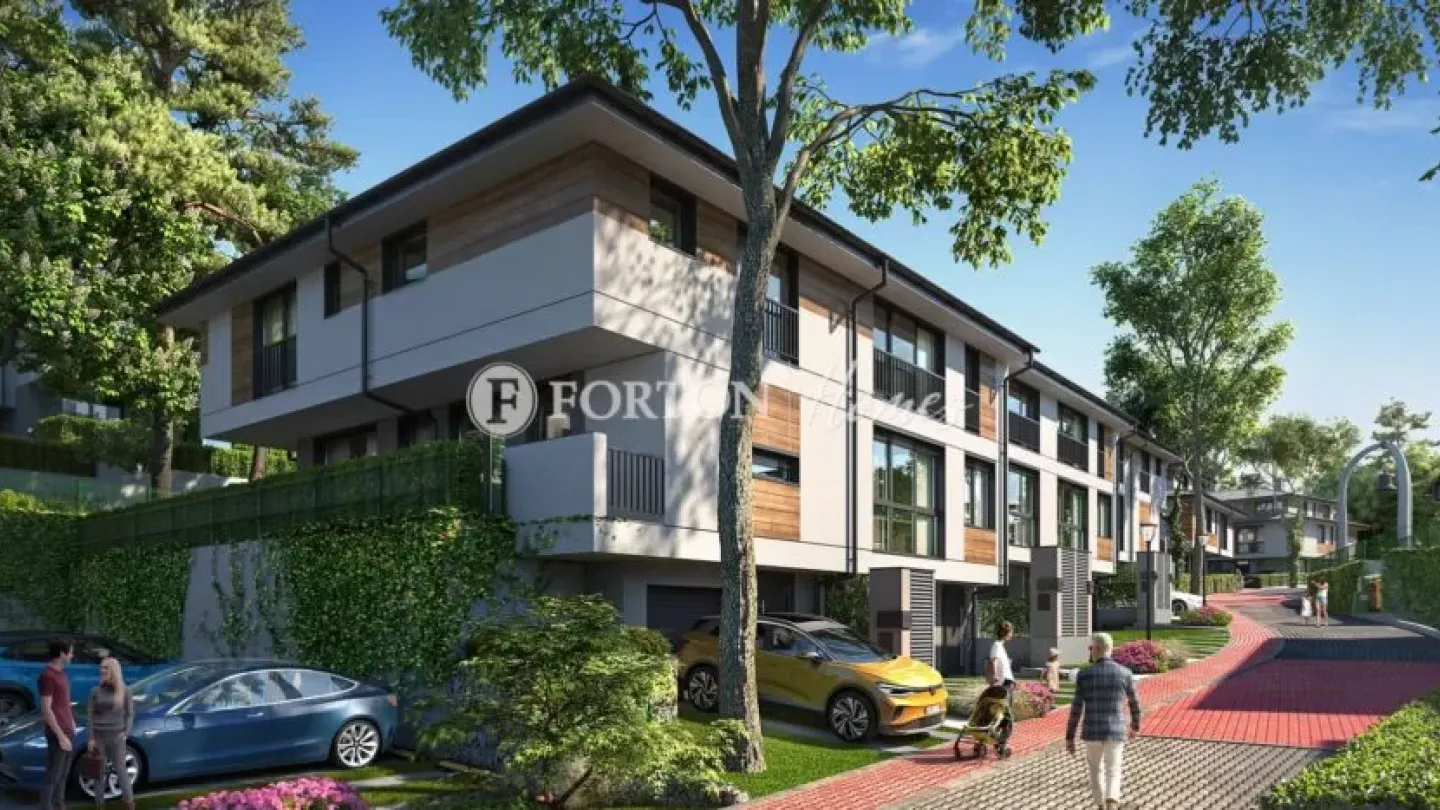 Spacious Pine Forest Home in Sofia's Prestigious Kambanite Residential Park. - Image 1