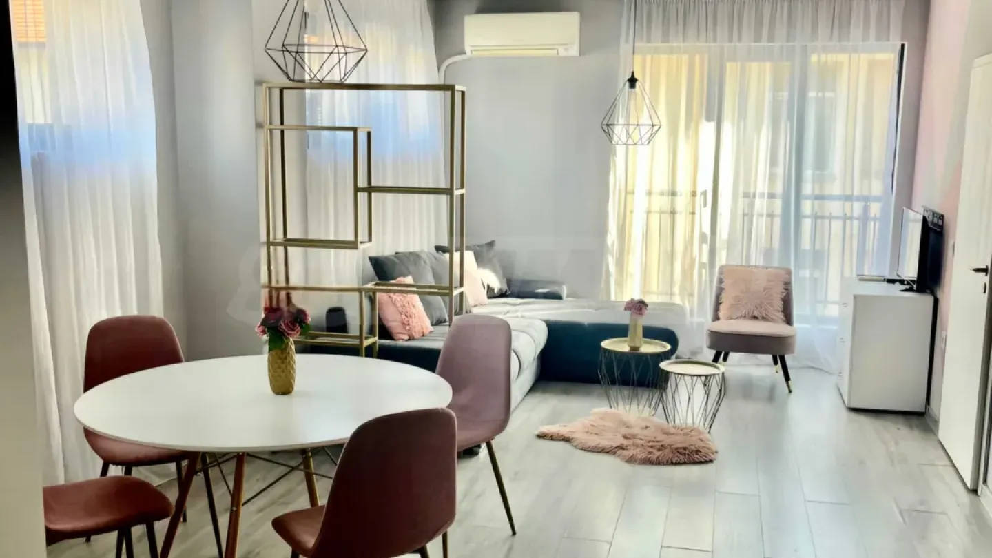 Stylish 2-Bedroom Apartment in Varna's "Chayka" Area - Image 2