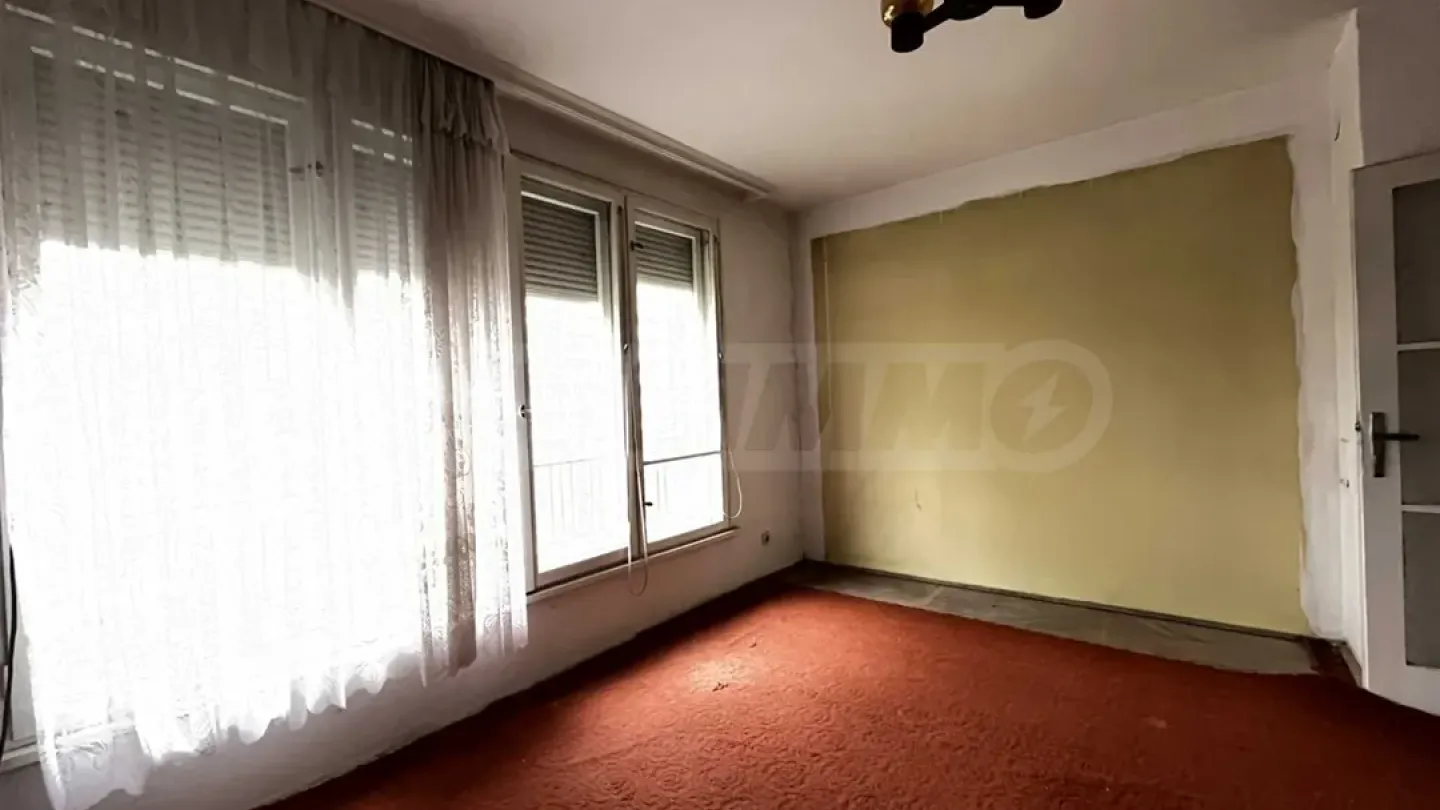 Apartment for sale in Burgas - Image 4
