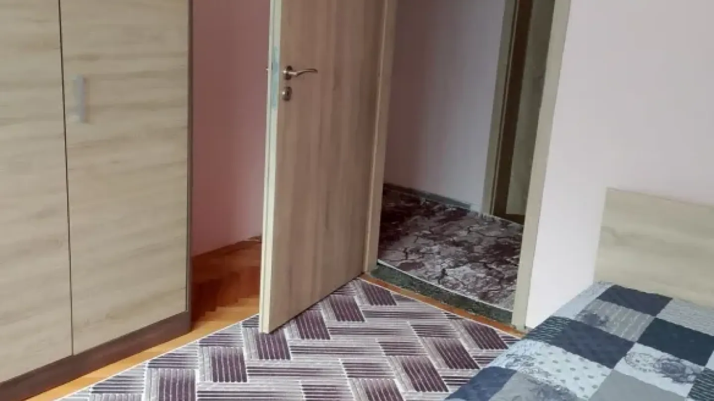 Spacious, Fully Furnished Apartment Near Sofia Parks &amp; Shops - Image 3
