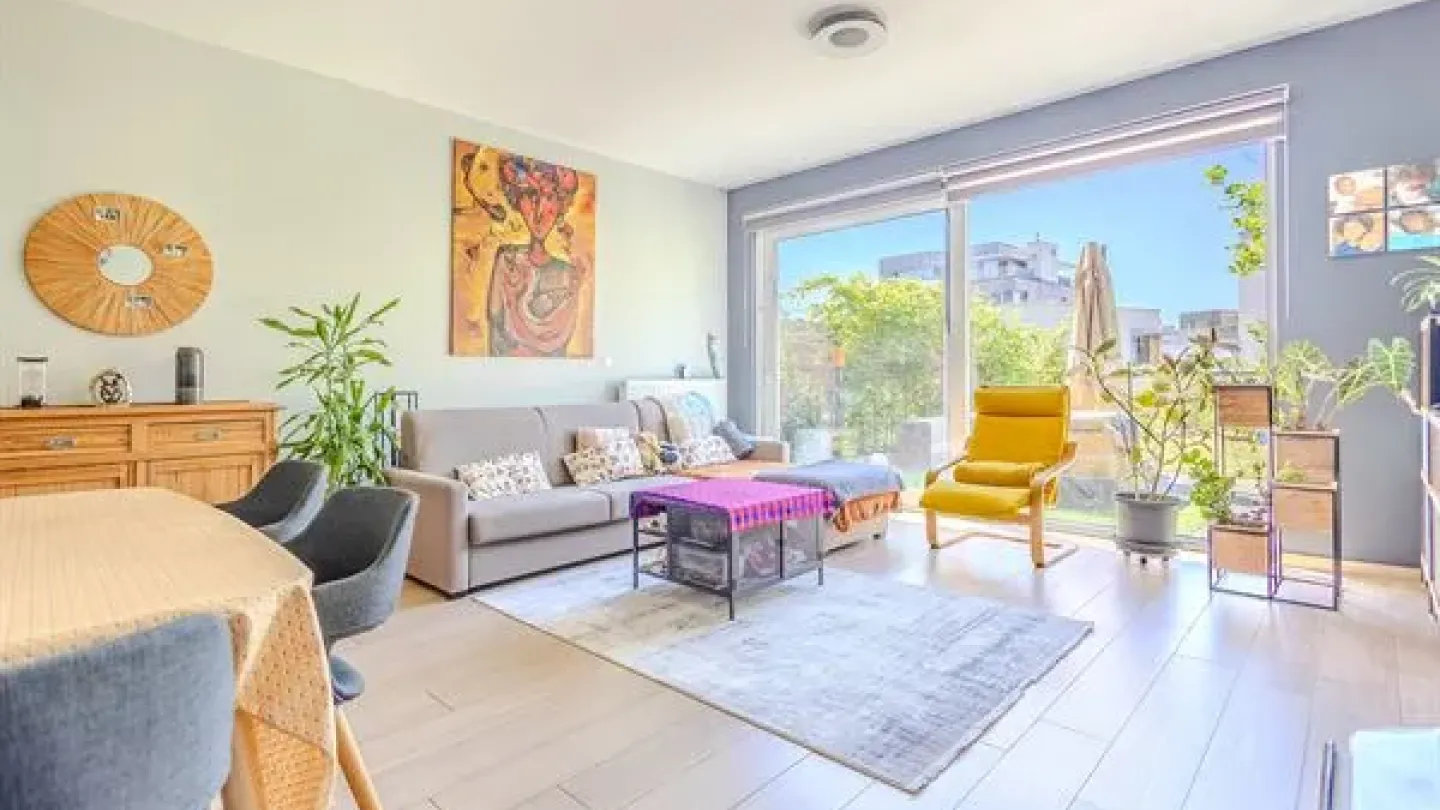 Spacious Ground Floor Duplex with Garden &amp; Parking in Vorst - Image 1
