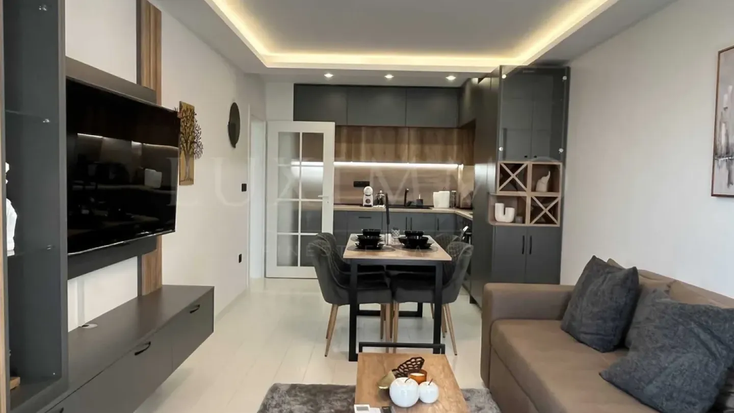 Stylish One-Bedroom Apartment Near Burgas City Center, Bulgaria - Image 5