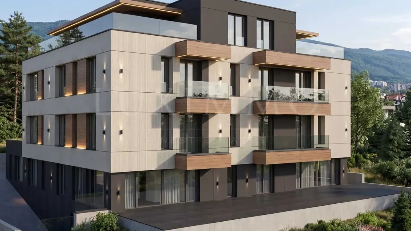 Spacious Family Apartment: Garden, Cinema Center Views - Image 2
