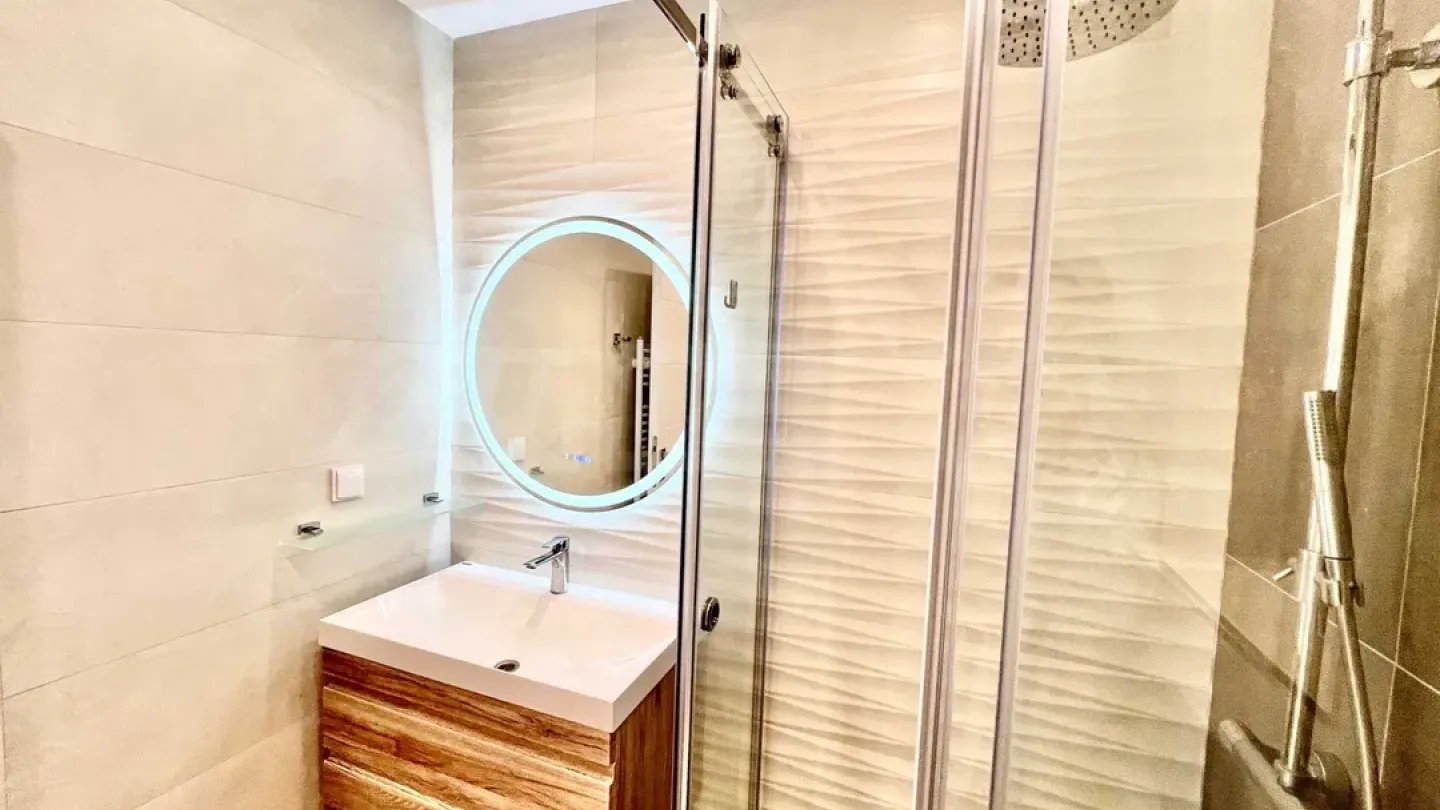 Fully Furnished One-Bedroom Apartment in Sofia's Pavlovo District - Image 1