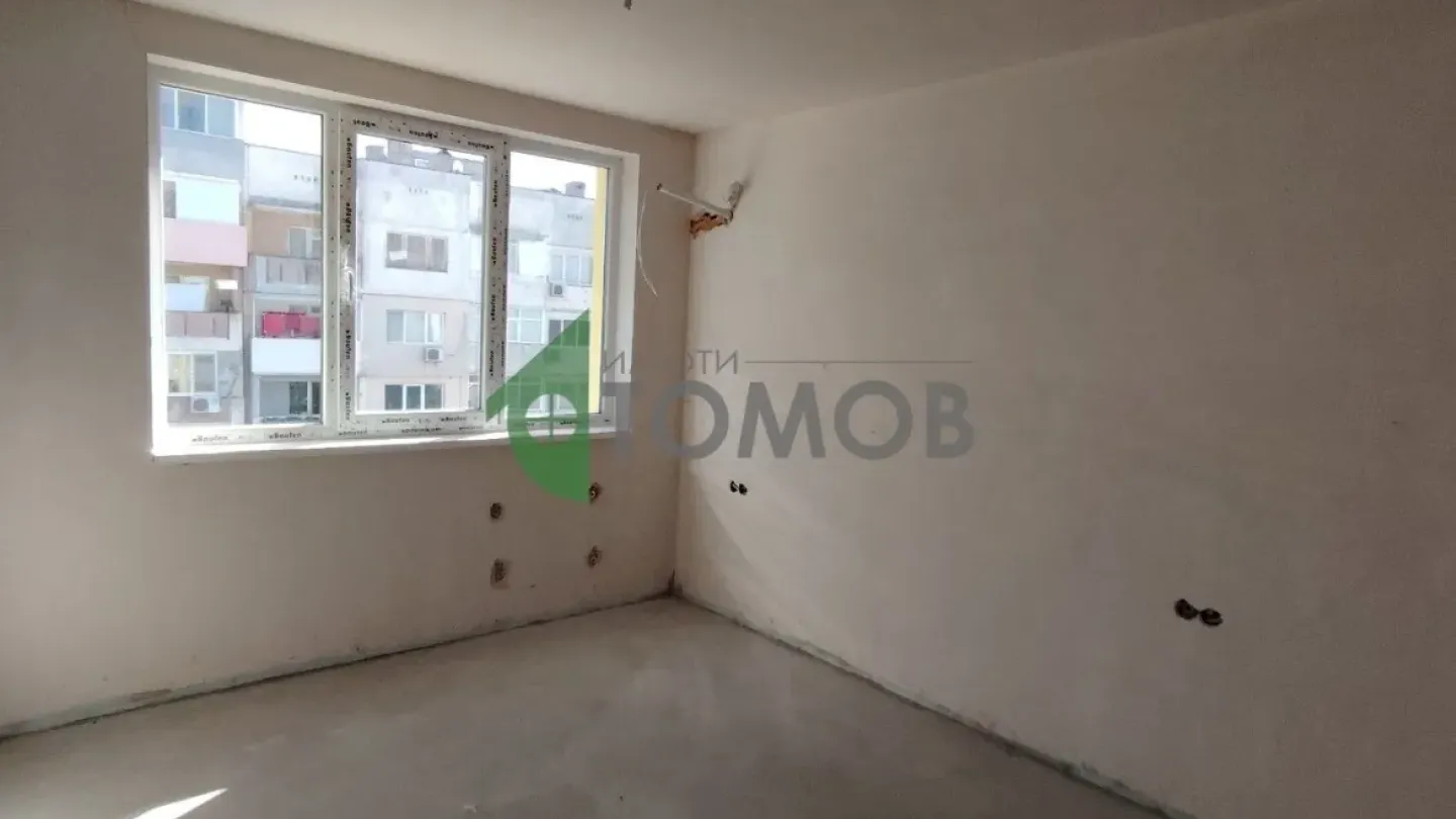 Spacious New Apartment in Sought-After Железник, Stara Zagora - Image 4