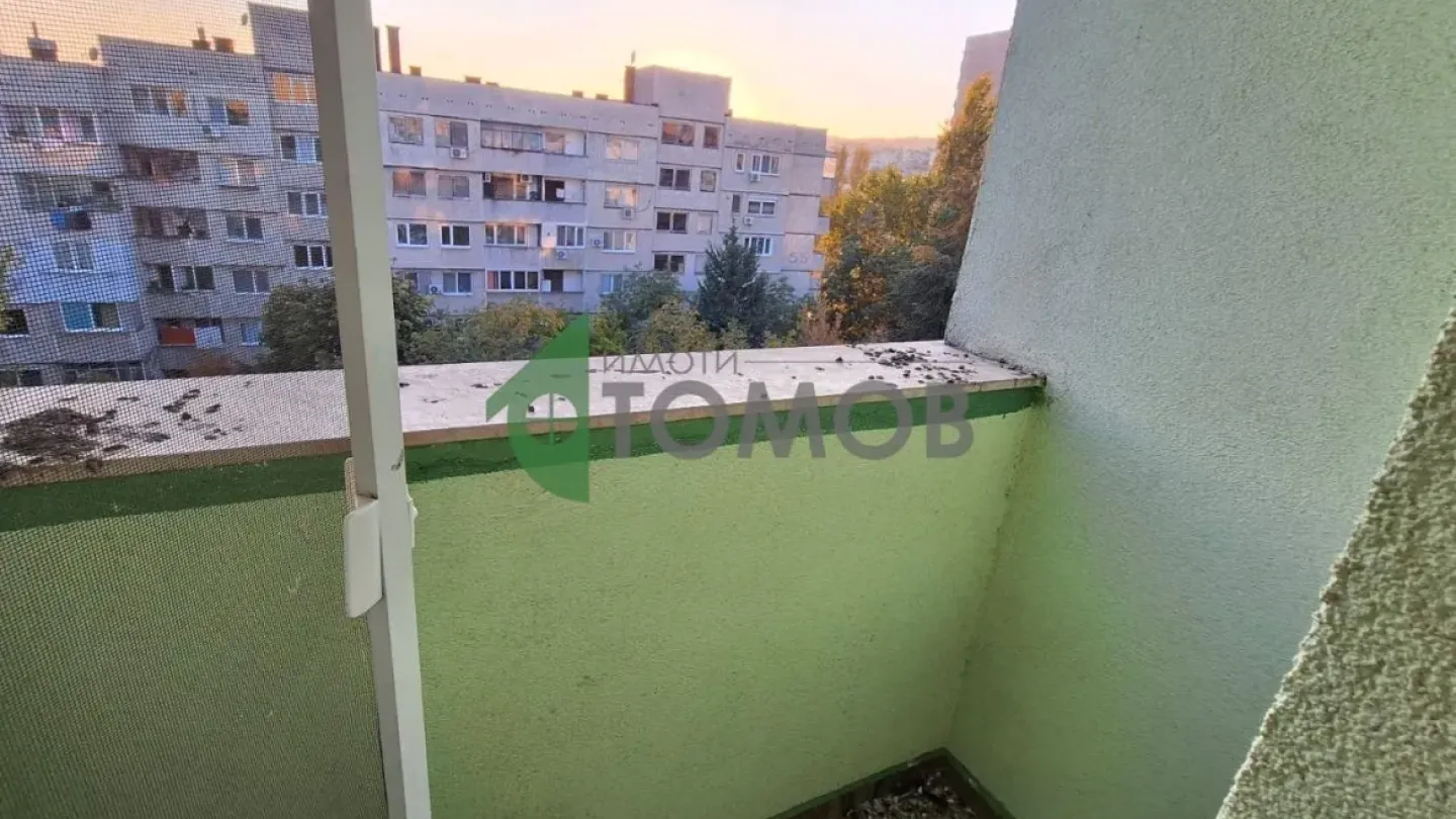 Spacious South-Facing Apartment in Stara Zagora – 45m2 - Image 3