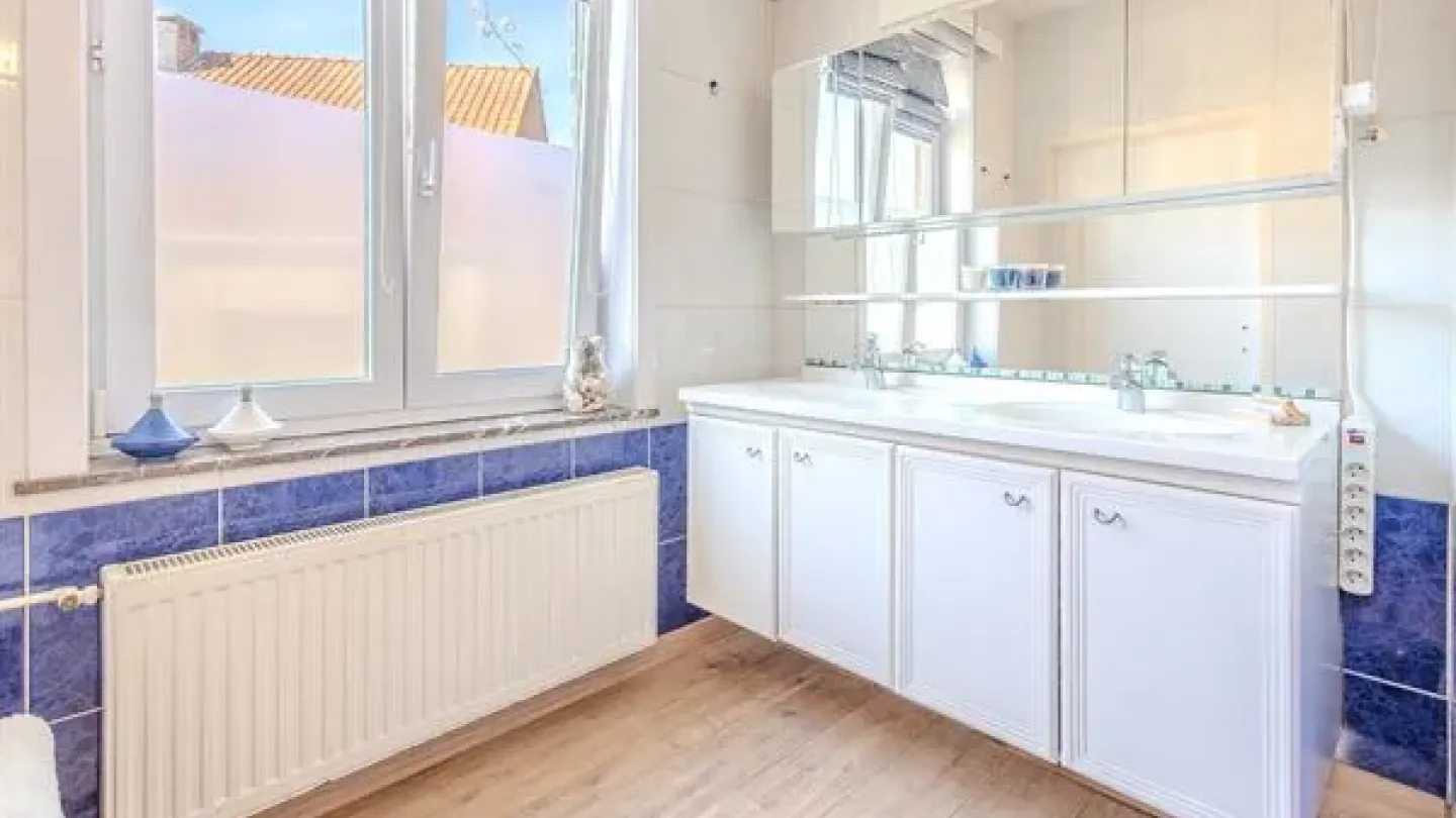 Spacious 3-Bed Anderlecht House with Terrace and Courtyard - €385,000 - Image 1
