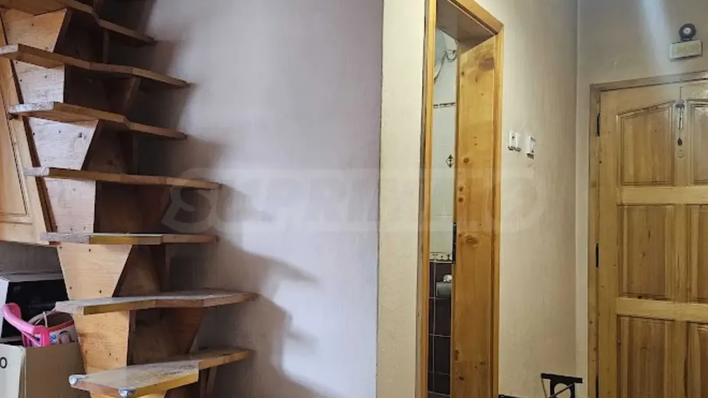 Fully Furnished Smolyan Apartment with Terrace and Basement - Image 4