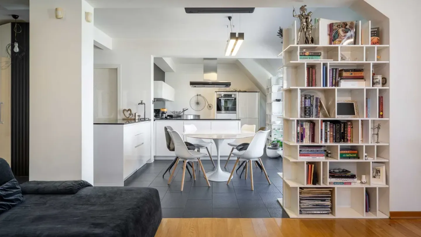 Spacious Two-Level Maisonette with Terraces in Karshiyaka, Plovdiv - Image 2
