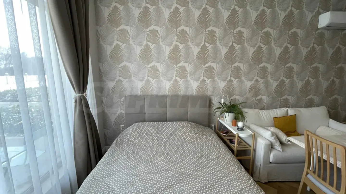 Spacious Varna Apartment with Large Terrace - Image 4
