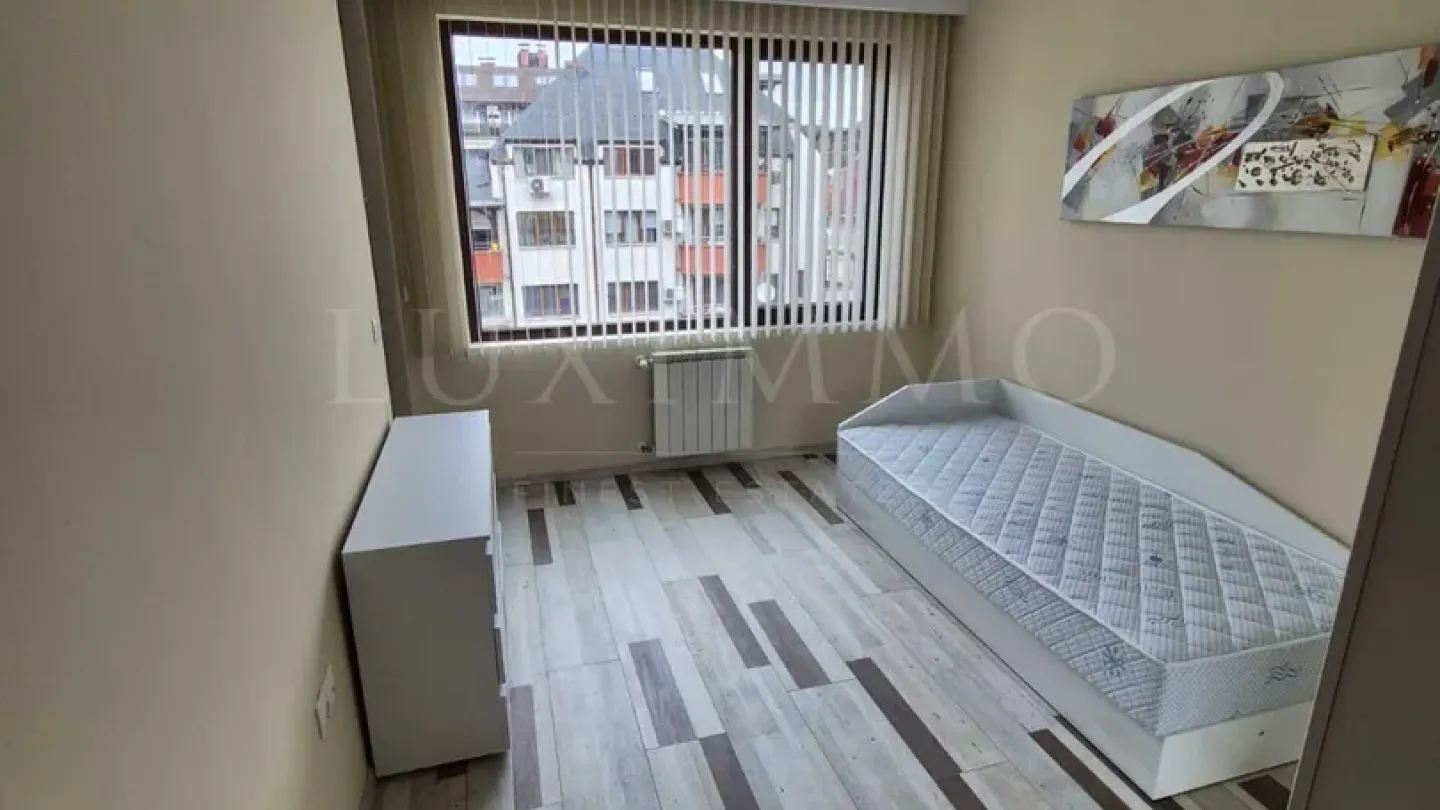 Spacious 2-Bedroom Apartment in Sofia's Dianabad District - Image 1