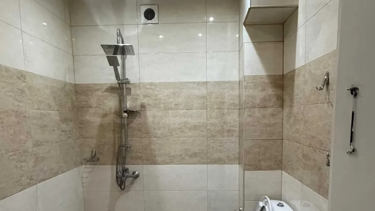 Spacious, Fully Furnished Apartment in Plovdiv's Heart - Image 5