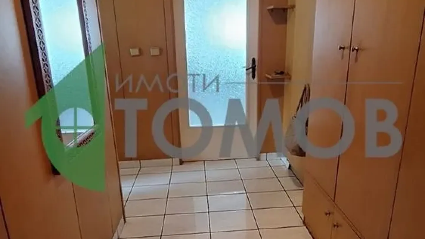 Fully Furnished 3-Bedroom Apartment Near Medical University - Stara Zagora - Image 3
