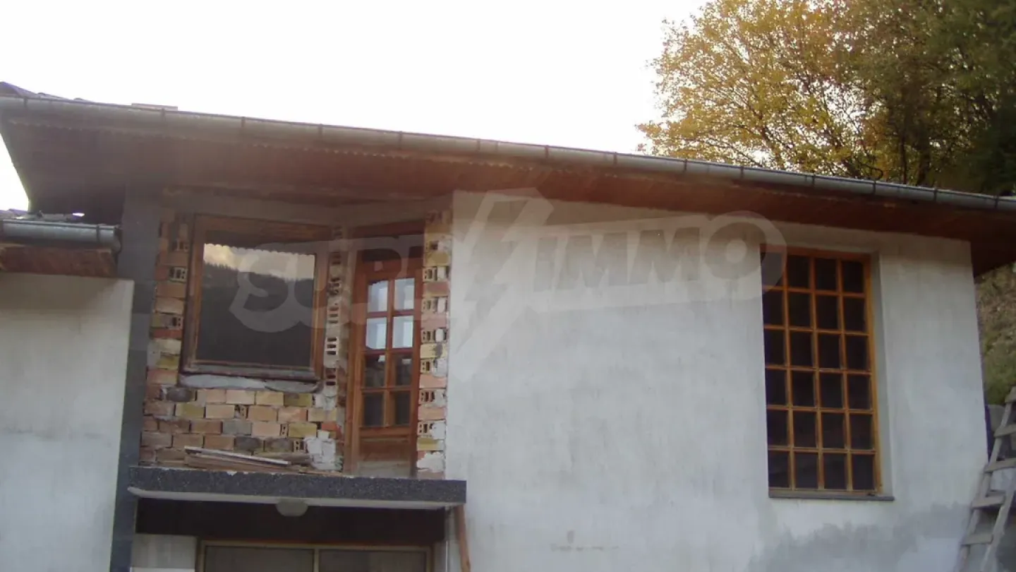 Spacious 3-Story House with Garden Near Smolyan: Perfect for Rural Tourism and Mountain Living. - Image 2