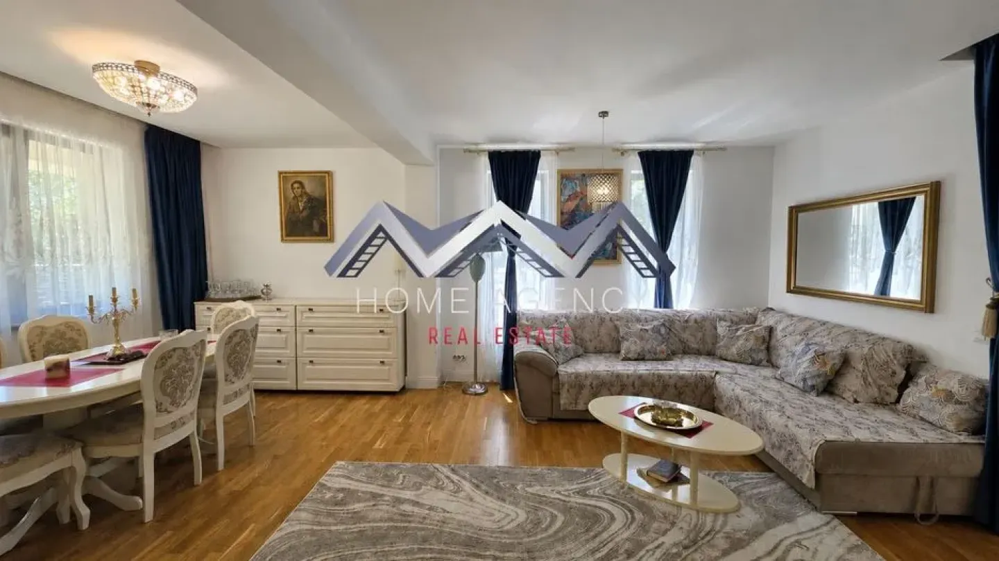Modern 3-Bed Fully Furnished House in Tunari, Romania - Image 1