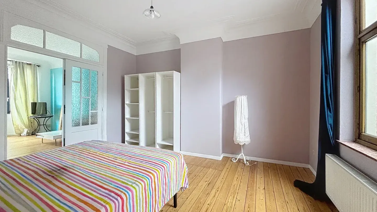 Spacious 5-Bedroom Apartment Block in Ganshoren, Brussels, Belgium - Image 4