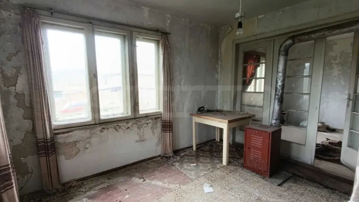 House for sale in Polski Trambesh - Image 2